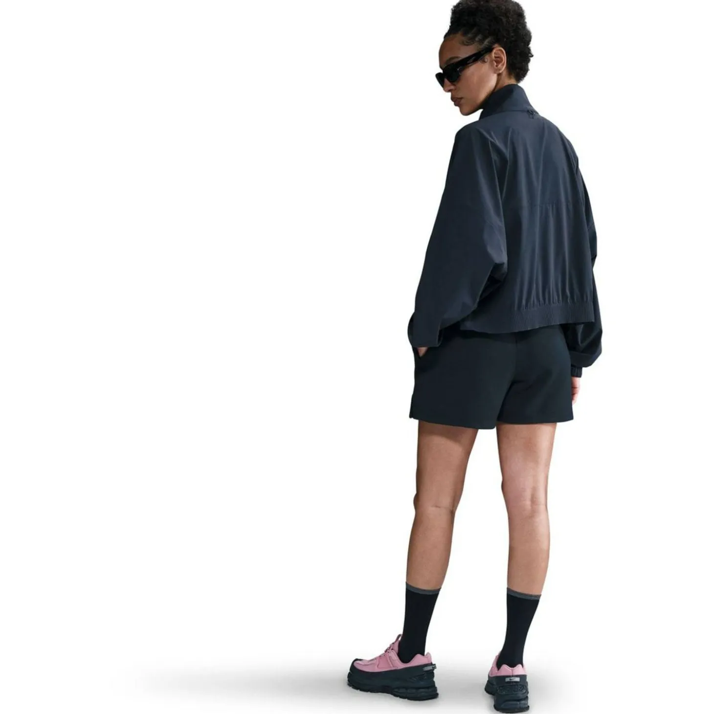 24.7 ImpossiblySoft Dri-Fit Mid-Rise Loose 4" Damen Shorts