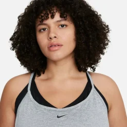 Dri-Fit One Elastika Standard Fit Damen T-Shirt