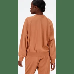 NB Essentials Graphic Crew Fleece Damen Kapuzensweater