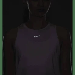 One Classic Dri-Fit Damen T-Shirt
