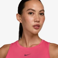 One Classic Dri-Fit Damen T-Shirt