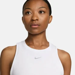 One Classic Dri-Fit Damen T-Shirt