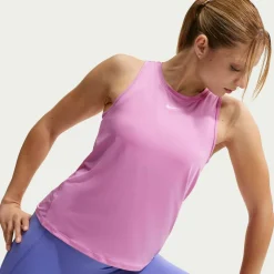One Classic Dri-Fit Damen T-Shirt