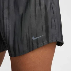 One Dri-Fit High-Waisted 3