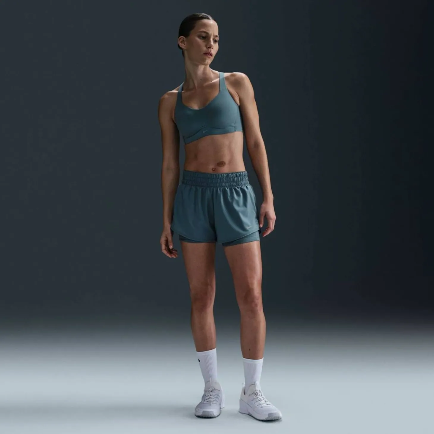One Dri-Fit Mid-Rise 3" 2-in-1 Damen Shorts