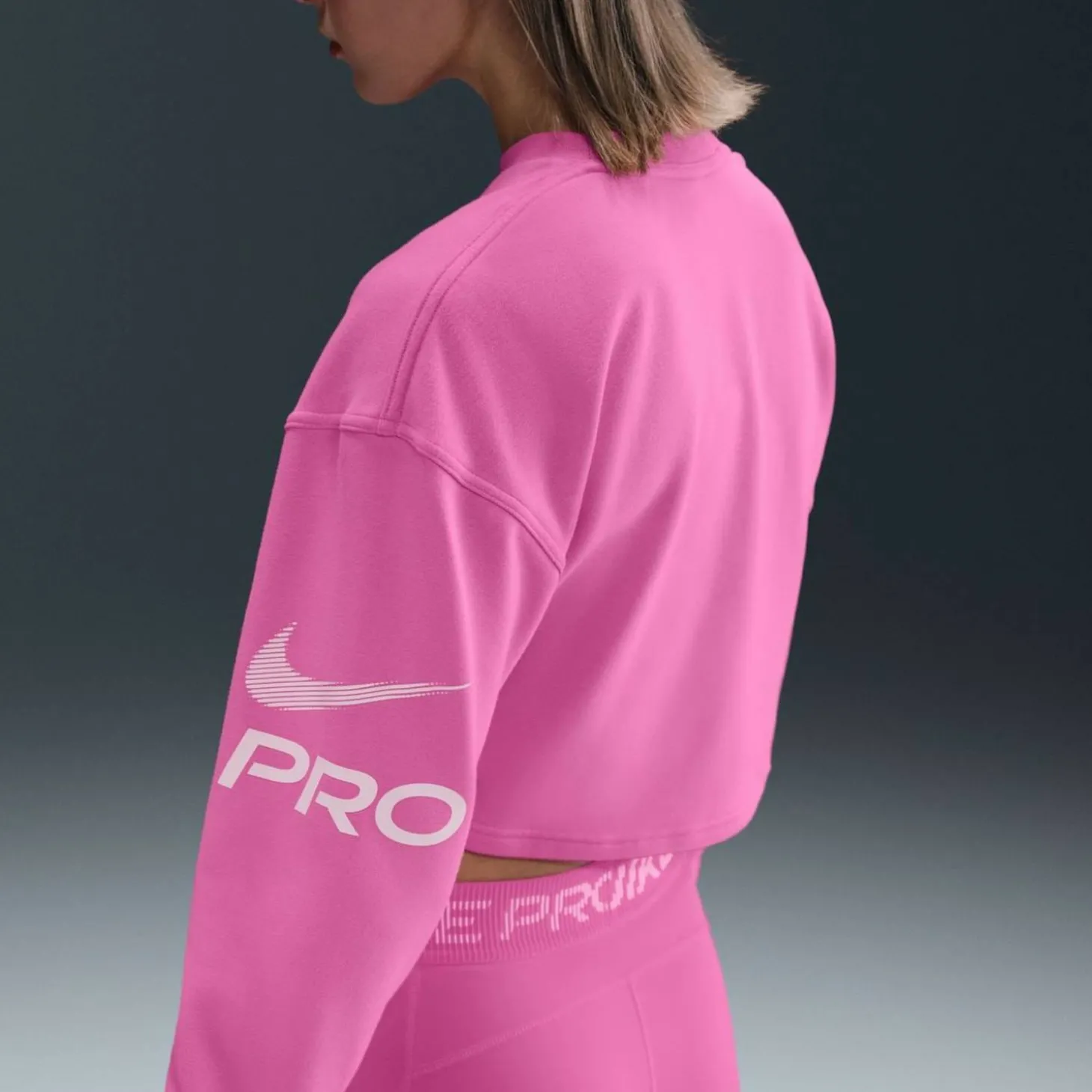 Pro Dri-Fit Loose Crew-Neck French Terry Damen T-Shirt