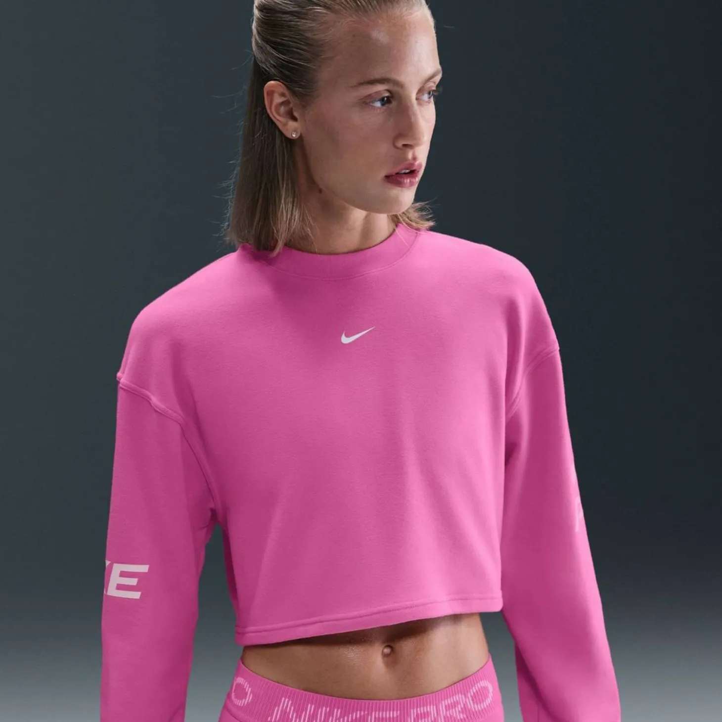 Pro Dri-Fit Loose Crew-Neck French Terry Damen T-Shirt