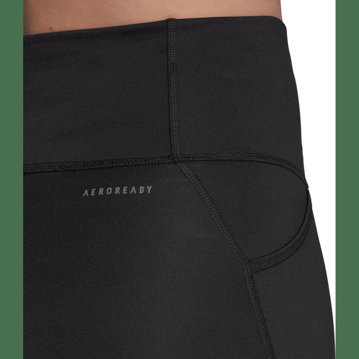 Running Essentials 7/8 Damen Tights