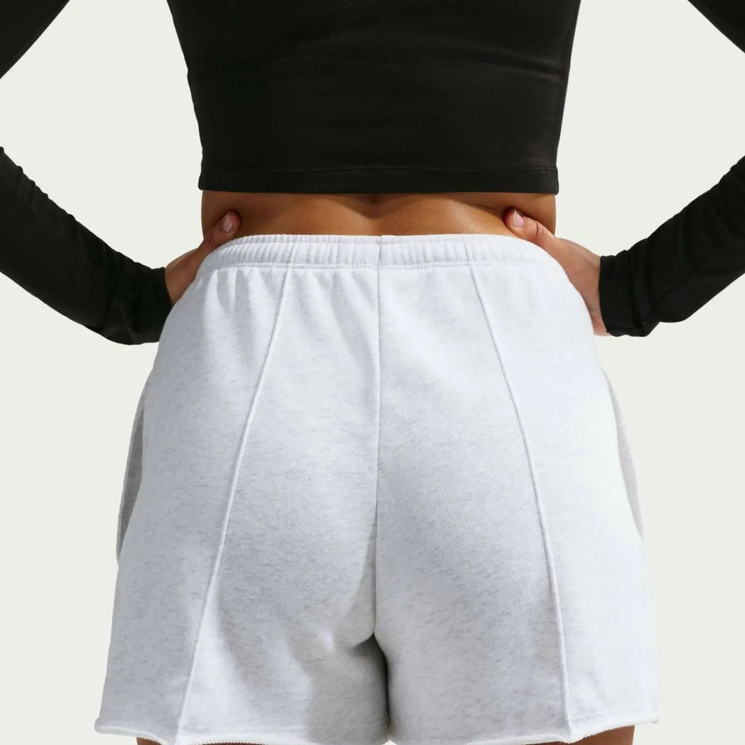 Sportswear Chill Terry Mid-Rise French Terry Damen Shorts
