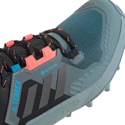 Terrex Swift R3 GORE-TEX Wanderschuh Damen Multifunktionsschuhe